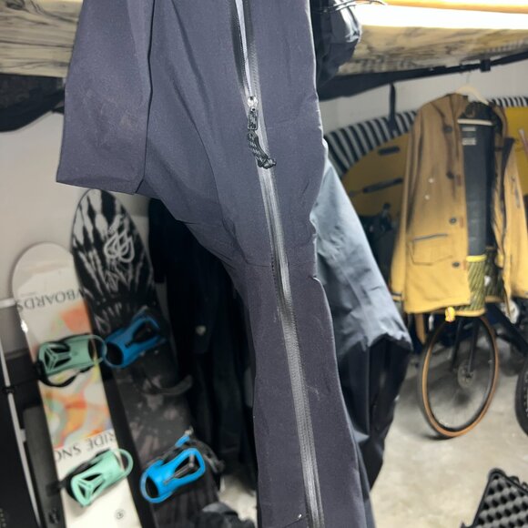 Men's Burton AK 3L Gore-Tex Jacket - Olympic Snowboard Team Edition - Picture 10 of 14